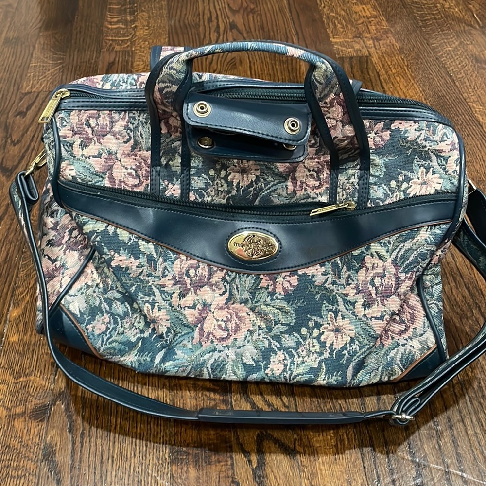 Vintage floral Travel hand bag